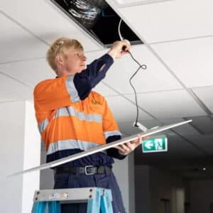 Commercial electrician