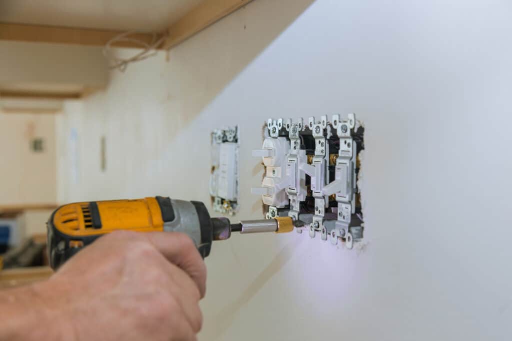 5 Signs Your Home May Need Additional Electrical Outlets
